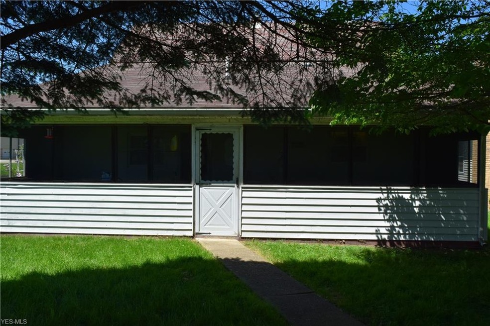 622 S 5th St, Coshocton, OH 43812 - photo 1