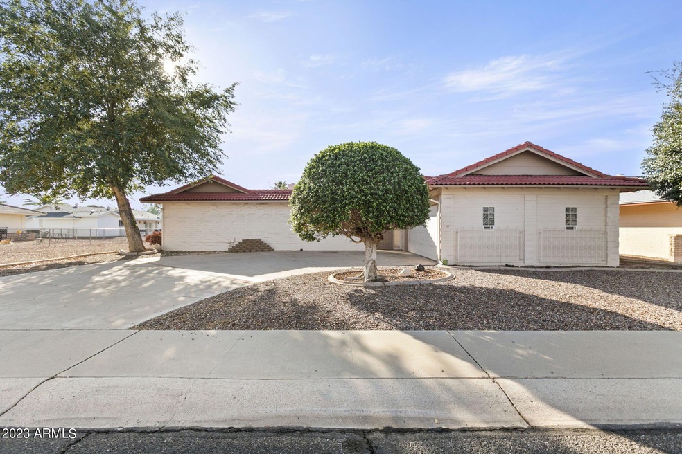 Classic Sun City Style