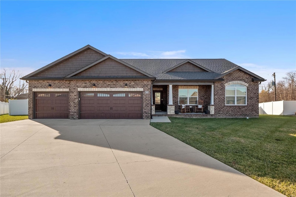 1104 Lucca Ct, Caseyville, IL 62232 - photo 1
