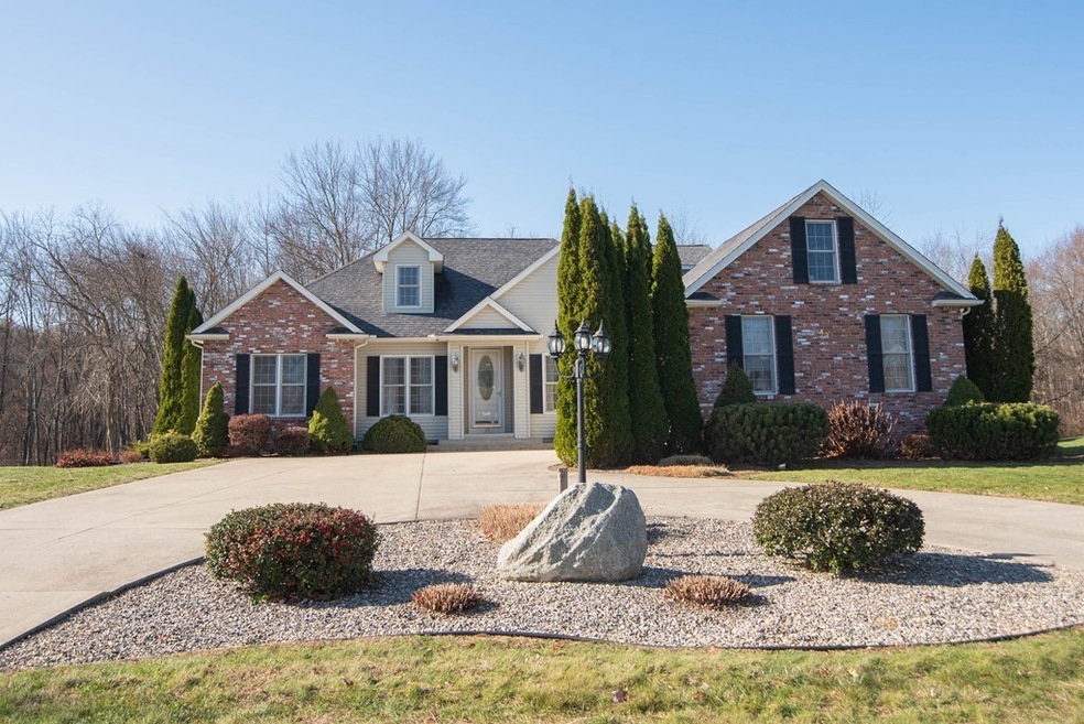 43 Lennys Way, West Springfield, MA 01089 - photo 1