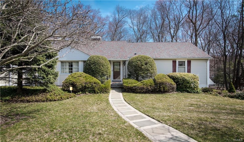 339 Deer Track Ln, Valley Cottage, NY 10989 - photo 1