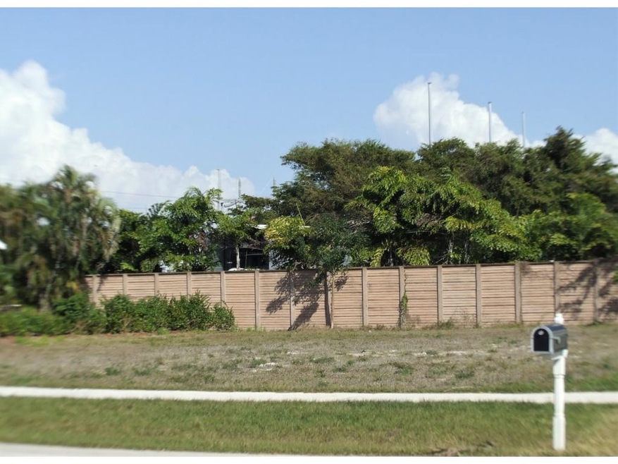 437 S Heathwood lot