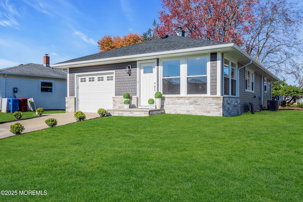 17 Palmetto Point St, Toms River, NJ 08757 - photo 1