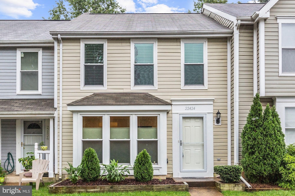 22424 Stablehouse Dr, Sterling, VA 20164 - photo 1