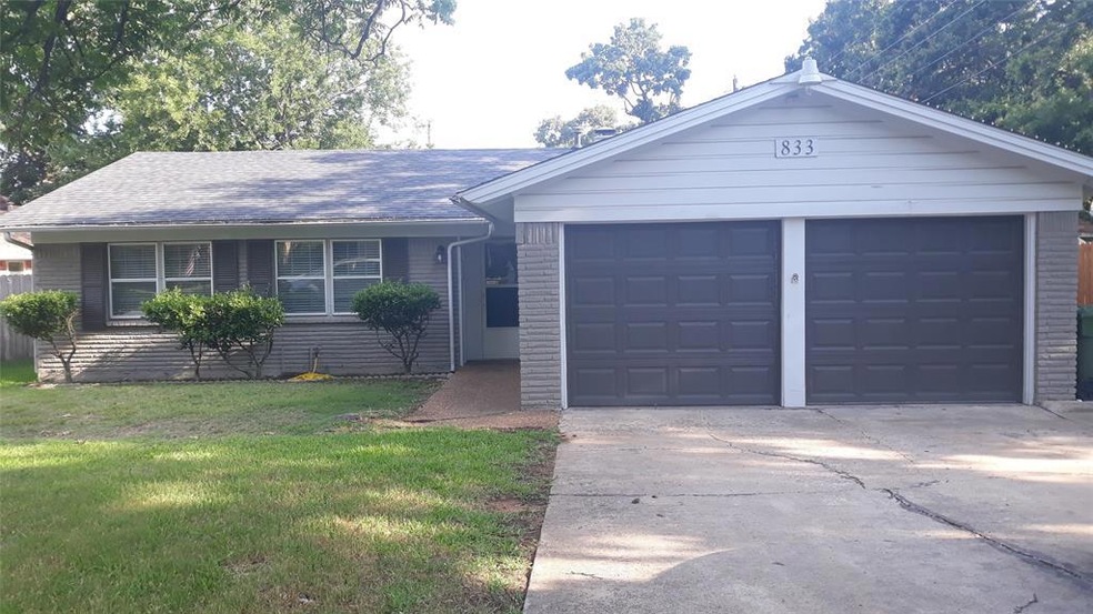 833 W Redbud Dr, Hurst, TX 76053 - photo 1