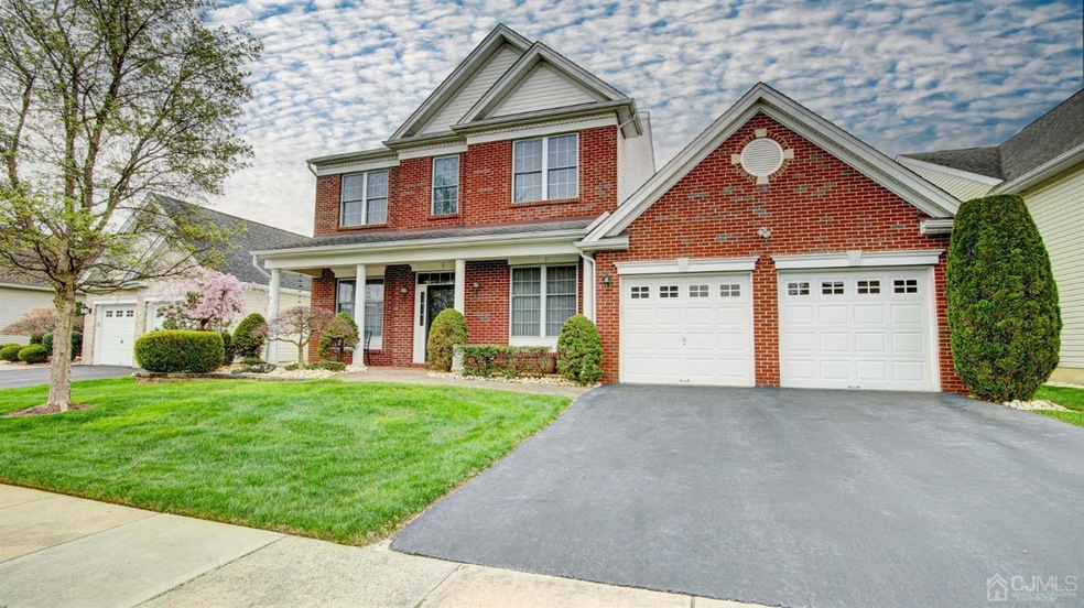 Sold $829,900 • Co-Listing Agent