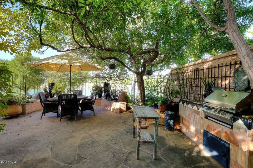 BBQ Grill-Extended Patio