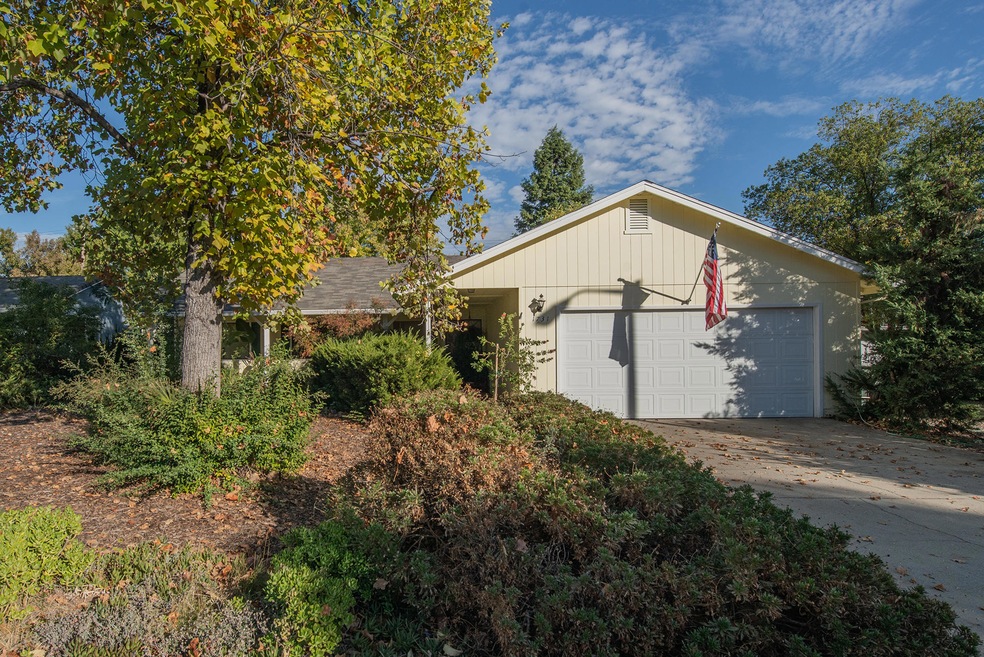 1731 Kildare Dr, Redding, CA 96001 - photo 1