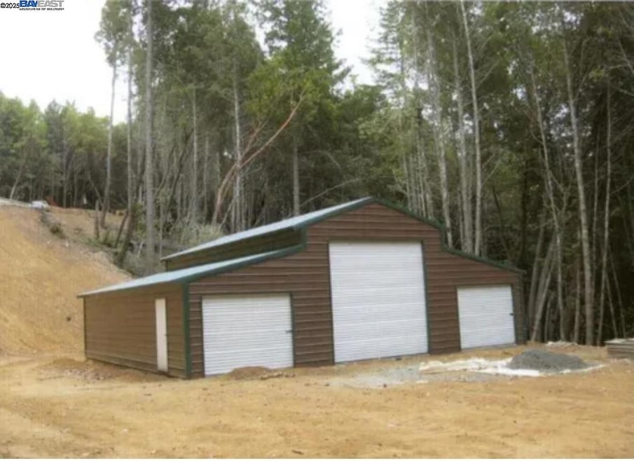 605 Rancho Sequoia Dr, Alderpoint, CA 95511 - photo 1