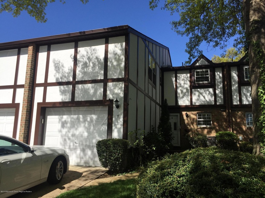 7 Oak Ct, Spring Lake, NJ 07762 - photo 1