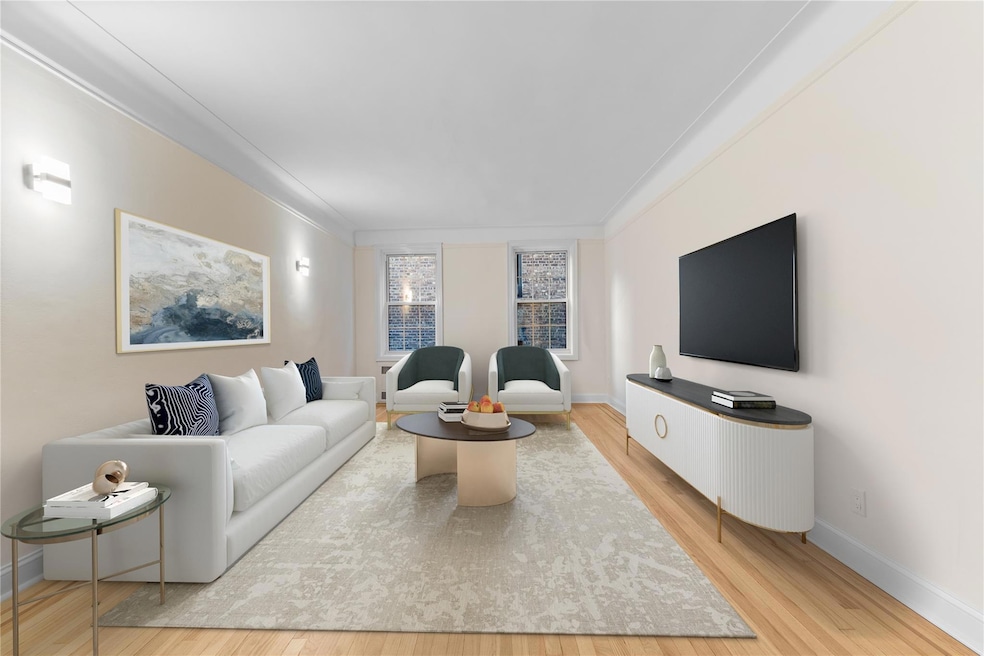 11007 73rd Rd unit 4D, Forest Hills, NY 11375 - photo 1