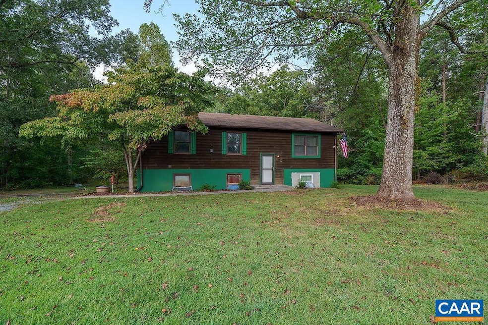 1209 Hollands Rd, Palmyra, VA 22963 - photo 1