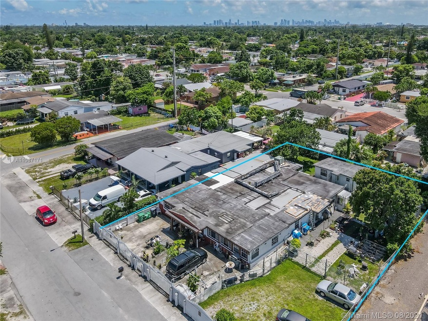 3670 NW 100th St, Miami, FL 33147 - photo 1