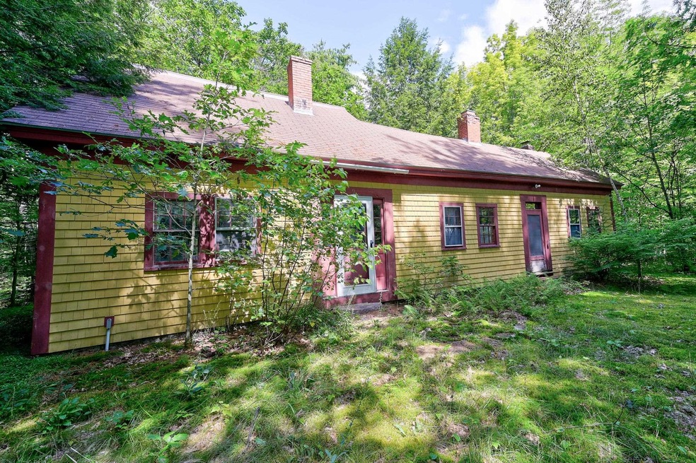 9 Pine Knoll Rd, Albany, NH 03818 - photo 1