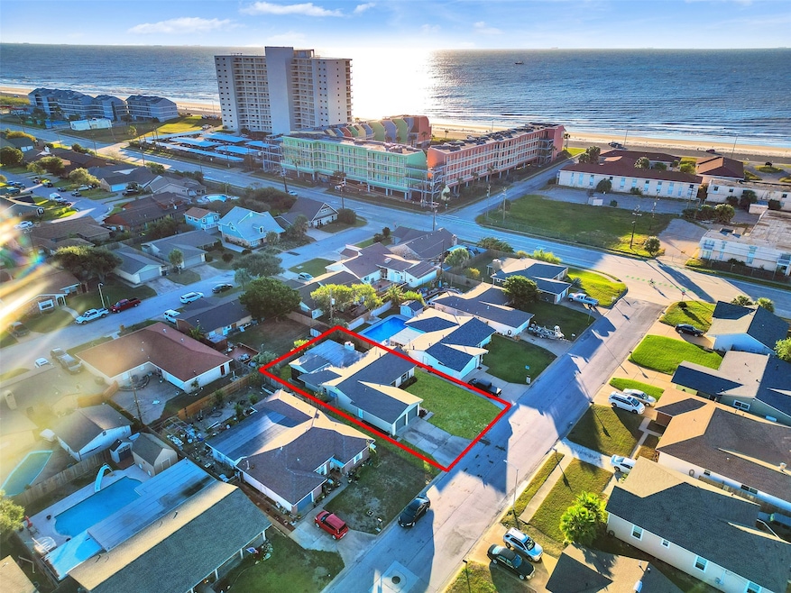 For Sale $320,000 • Co-Listing Agent