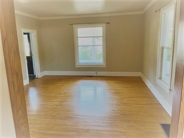 1009 16th St, Menominee, MI 49858 - photo 1