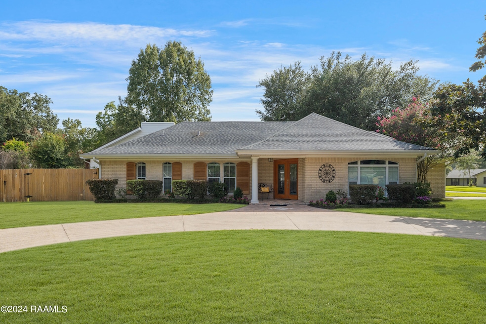 211 N Locksley-1