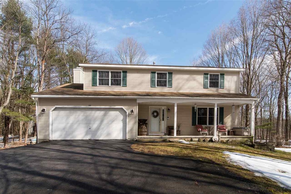 520 Eastline Rd, Ballston Spa, NY 12020 - photo 1