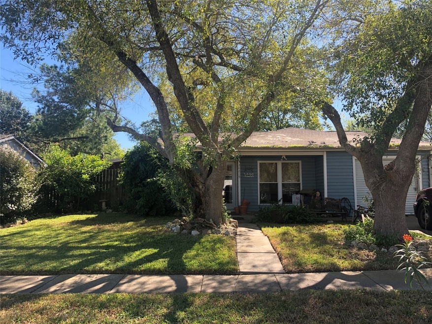 24219 Running Iron Dr, Hockley, TX 77447 - photo 1