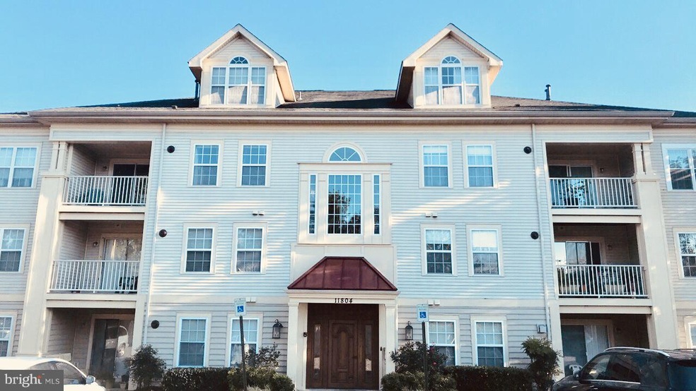 11804 Eton Manor Dr unit 304, Germantown, MD 20876 - photo 1