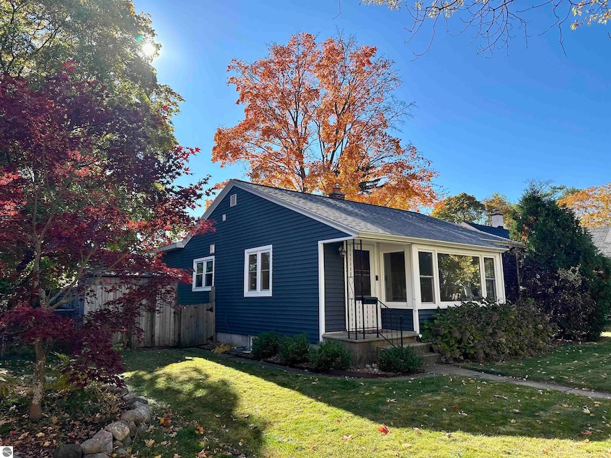 Under Contract $449,900