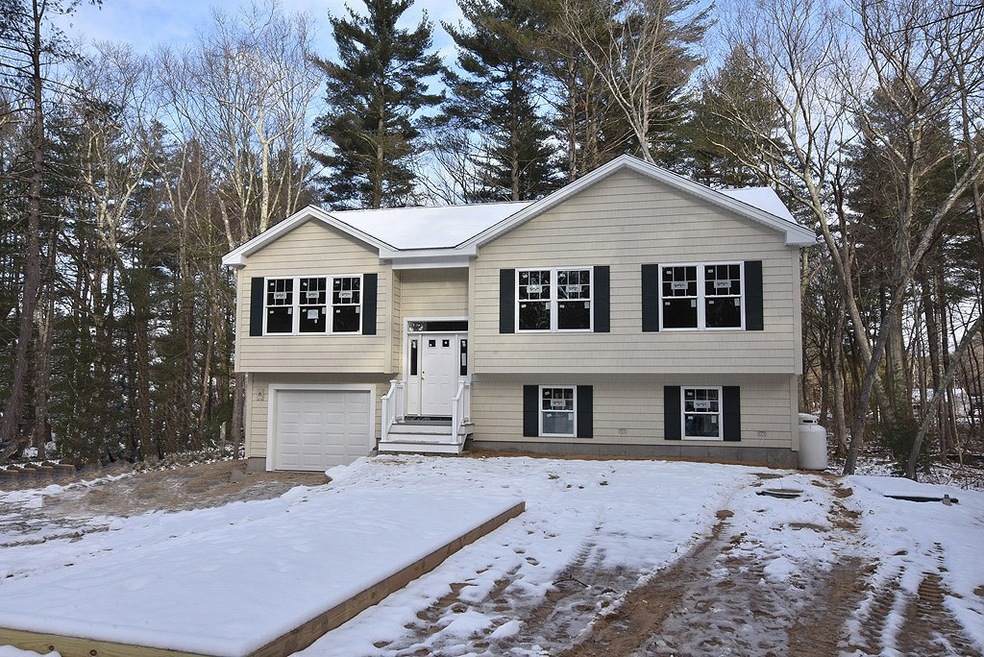 224 Old Oxford Rd, North Smithfield, RI 02896 - photo 1