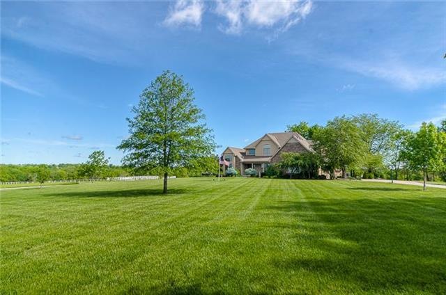 1712 E State Route 58, Raymore, MO 64083 - photo 1