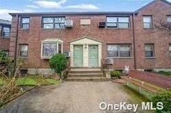 57-77 246th Crescent unit Lower, Douglaston, NY 11362 - photo 1