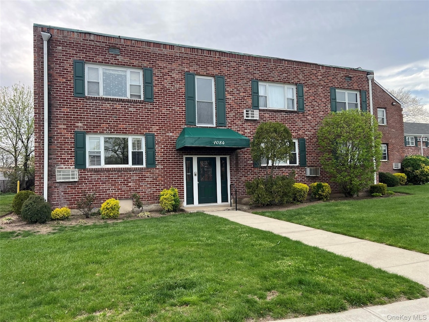 For Rent $2,300/month