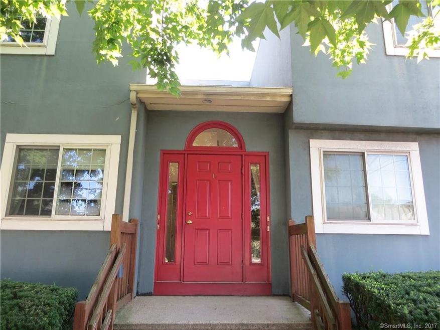 9 Maple Tree Ave unit D3, Stamford, CT 06906 - photo 1