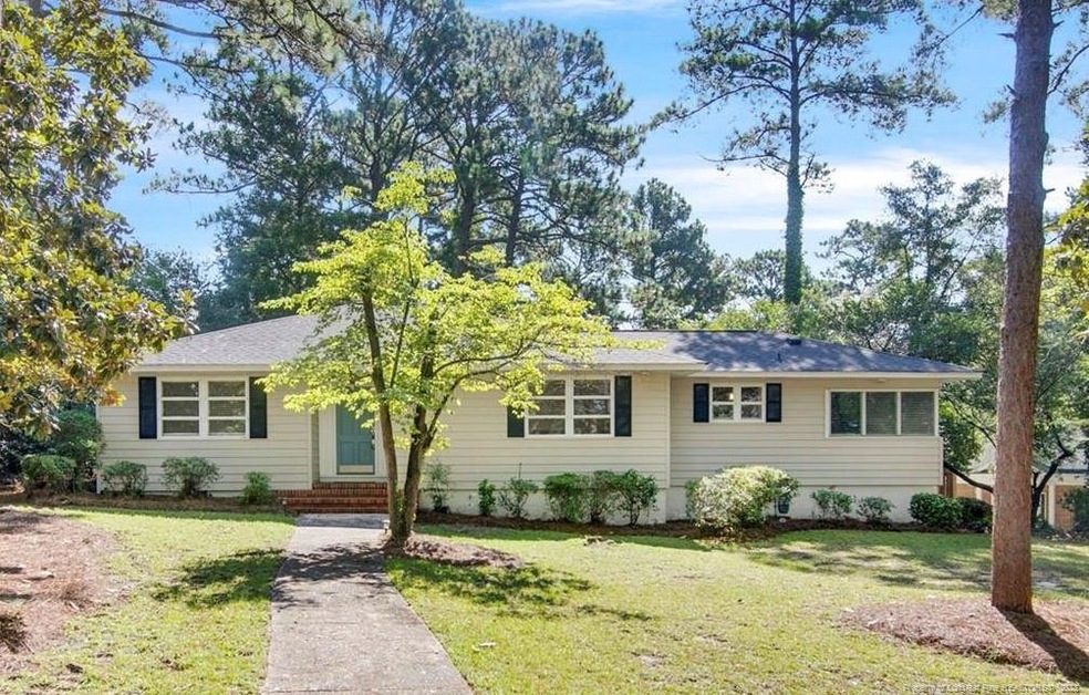 516 Valley Rd, Fayetteville, NC 28305 - photo 1