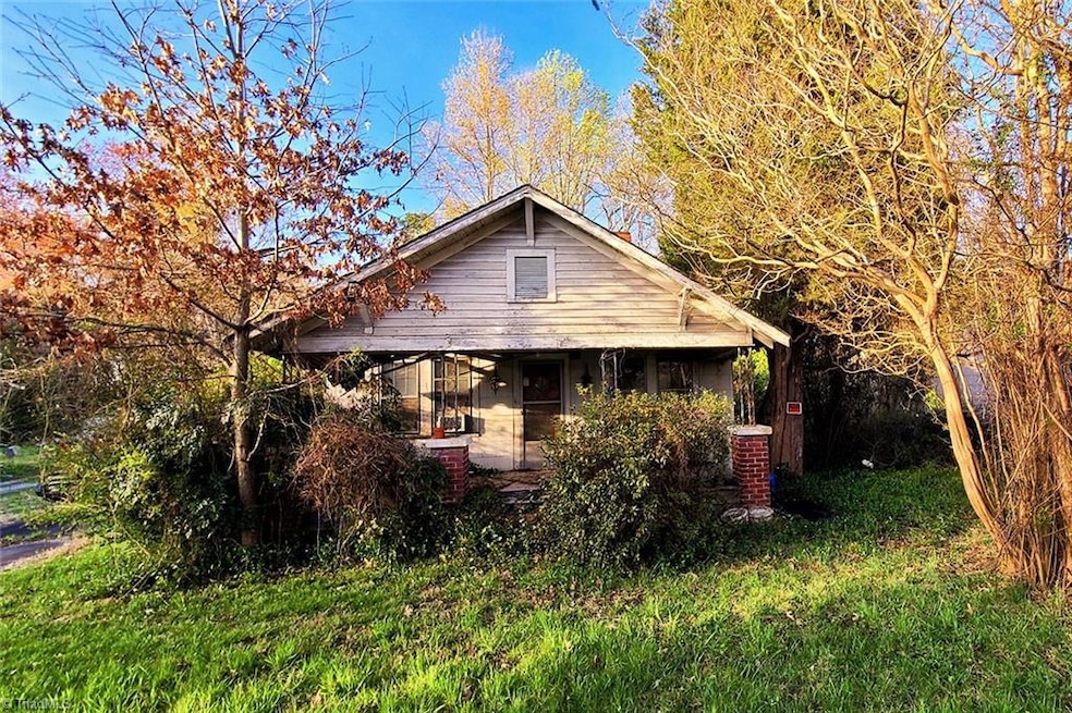 5416 Old Walkertown Rd, Winston Salem, NC 27105