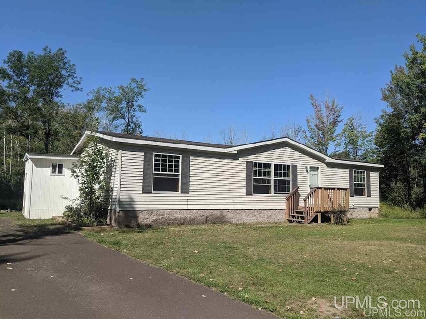 1448 River Dr, Ontonagon, MI 49953 - photo 1