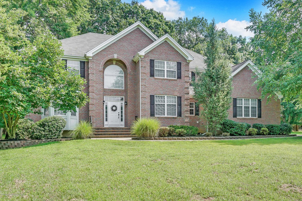 12 Tioga Dr, Howell, NJ 07731 - photo 1