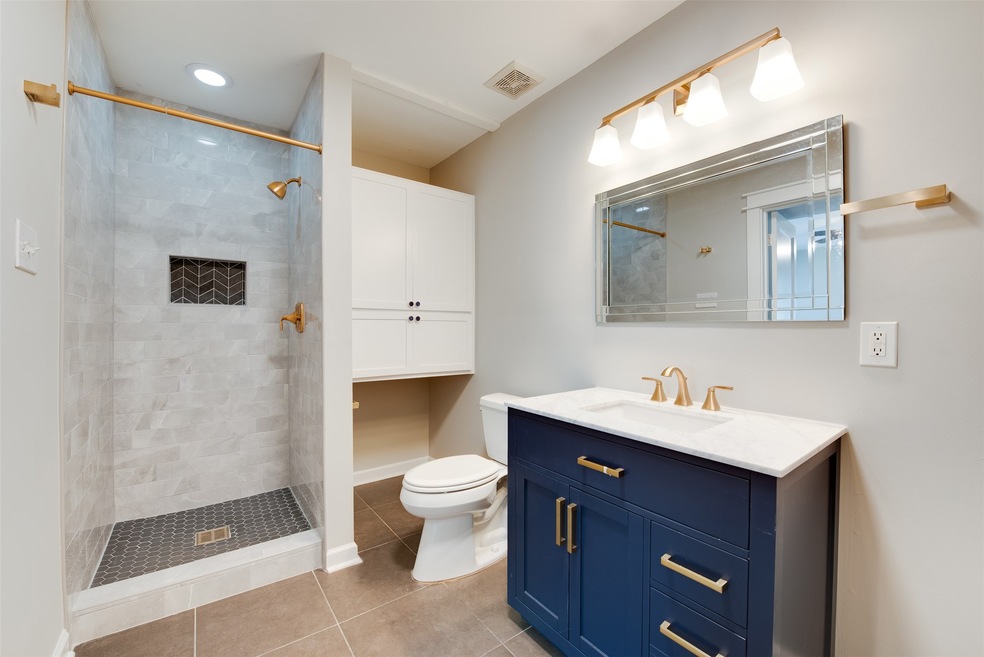 3406 Norhill Blvd unit 2, Houston, TX 77009 - photo 1