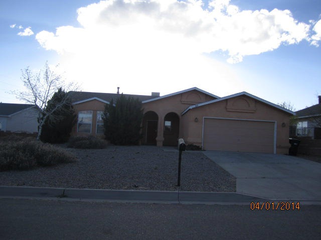 925 Hollow Park 04 01 14 013