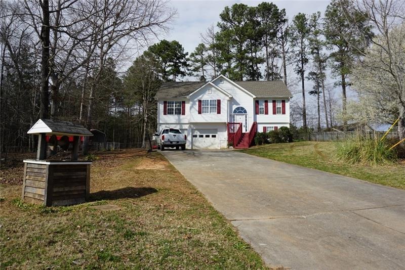 232 Hunt Club Cir, Temple, GA 30179 - photo 1