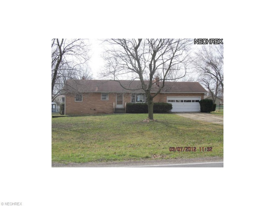 Nice Brick Ranch/2 Car garage!