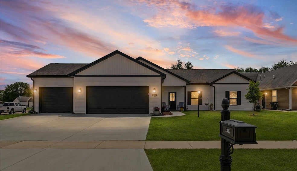 For Sale $350,000 • Co-Listing Agent