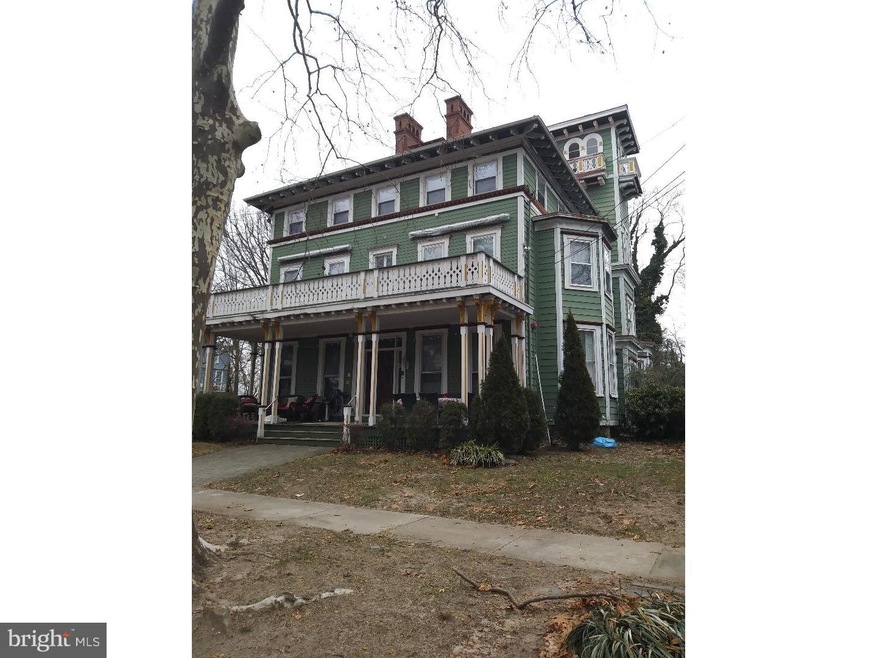 101 Main St unit 3RD FL, Riverton, NJ 08077 - photo 1