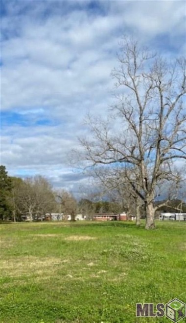 7837 1st St, Addis, LA 70710 - photo 1