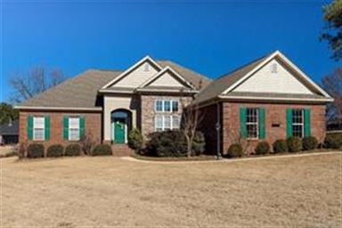 Peaceful living right off of Dozier Road in the de