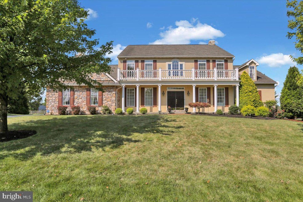 1412 Fieldstone Rd, Reading, PA 19608 - photo 1