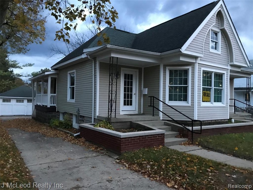 134 N Main St, Vassar, MI 48768 - photo 1