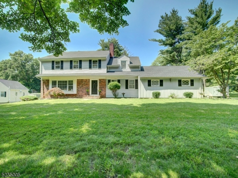 8 Vail Terrace, Basking Ridge, NJ 07920 - photo 1