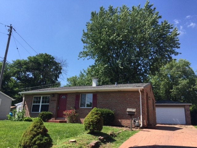 1430 Kings Rd, Carpentersville, IL 60110 - photo 1