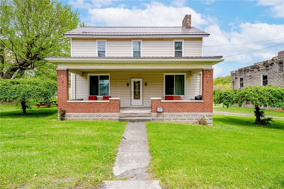 2375 Mount Pleasant Rd, Ruffs Dale, PA 15679
