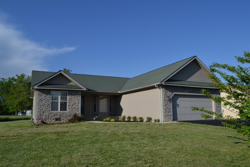 67 Lakyn Dr, Crossville, TN 38571 - photo 1