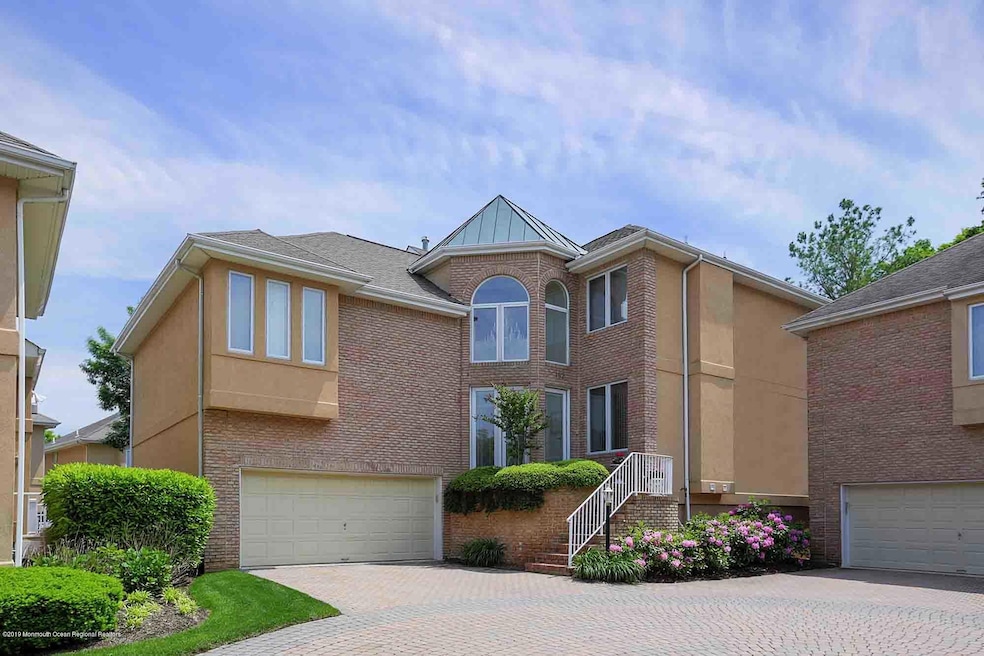 152 Stanwick Ct, Holmdel, NJ 07733 - photo 1