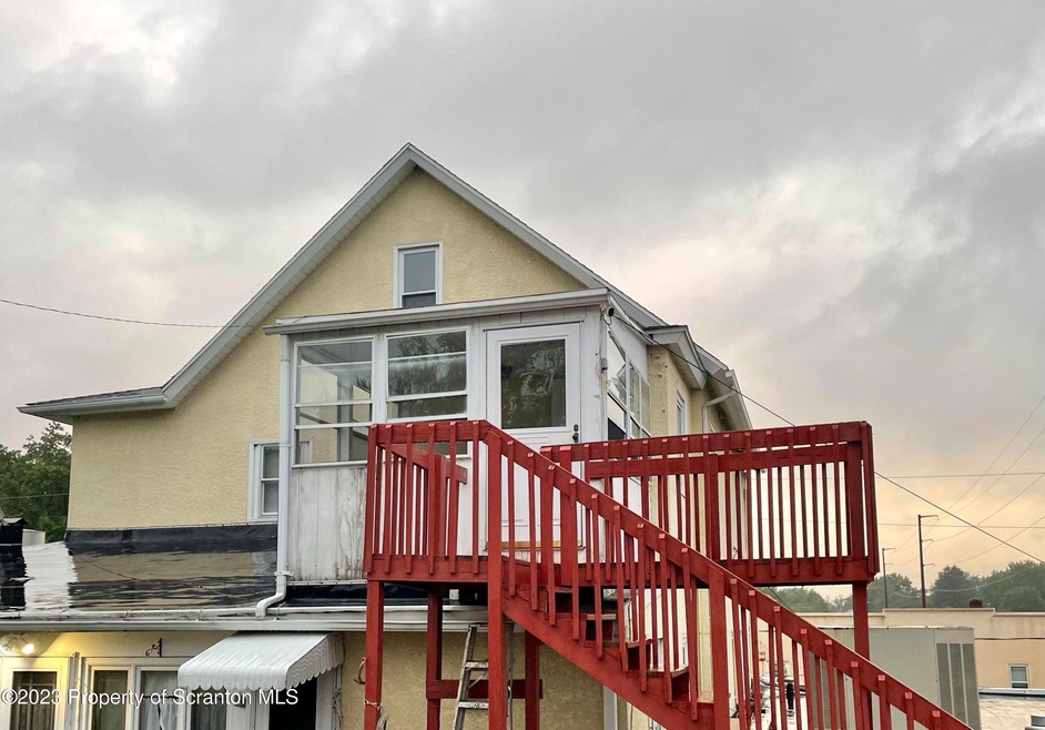 1240 Quincy Ave, Dunmore, PA 18510 - photo 1